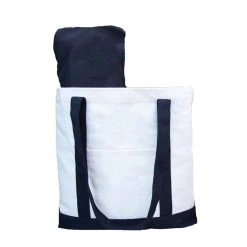 Dine Out Tote With 1 Blanket